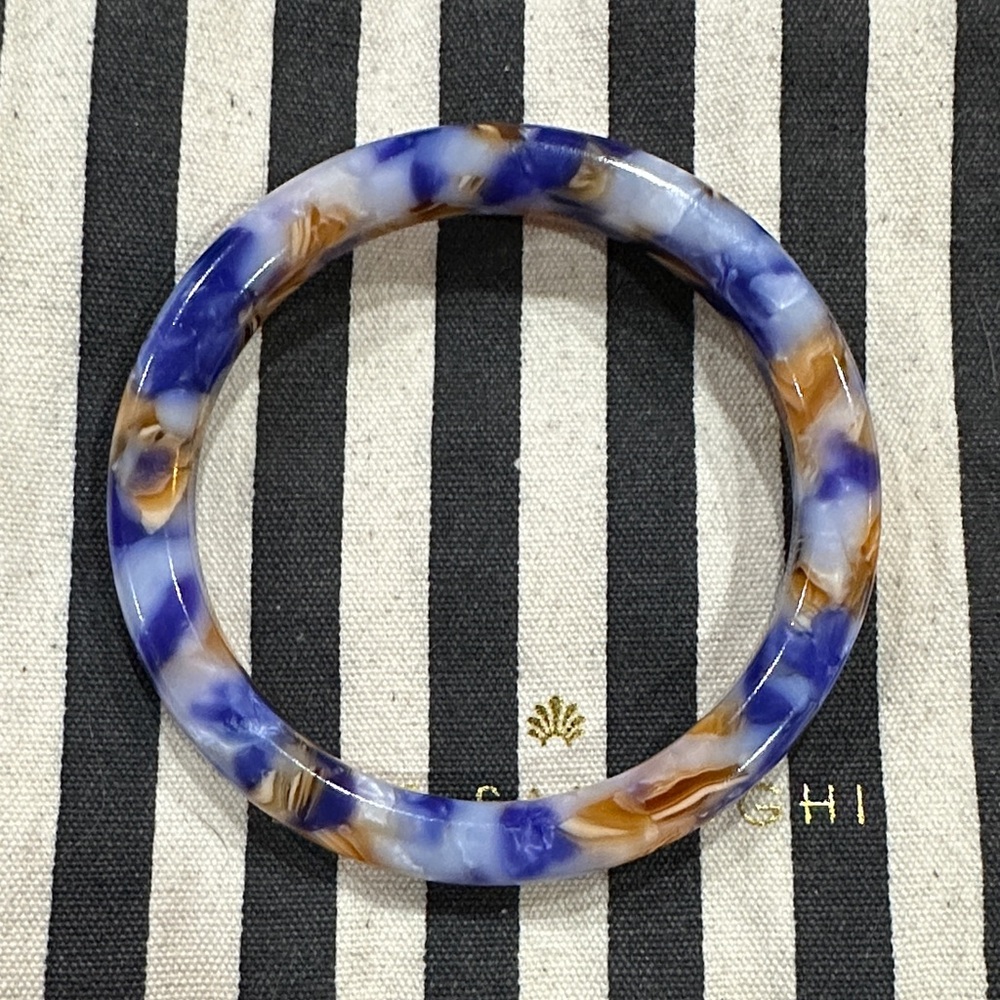 Lele Sadoughi Blue and Brown Swirl Bangle